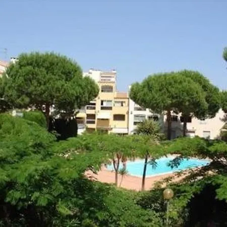 4 Pers Avec Piscine Et Parking A 1200m De La - Fr-1-249-263 אגדה